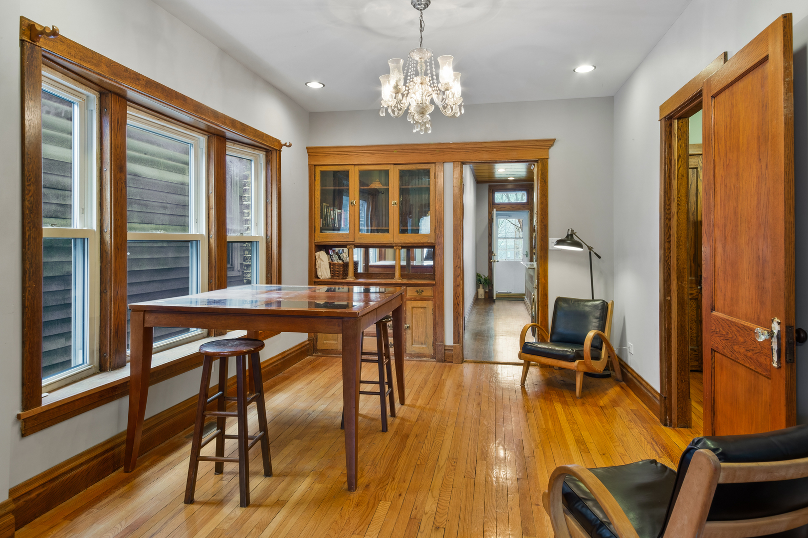 1648 N SAINT LOUIS Avenue Unit: 1