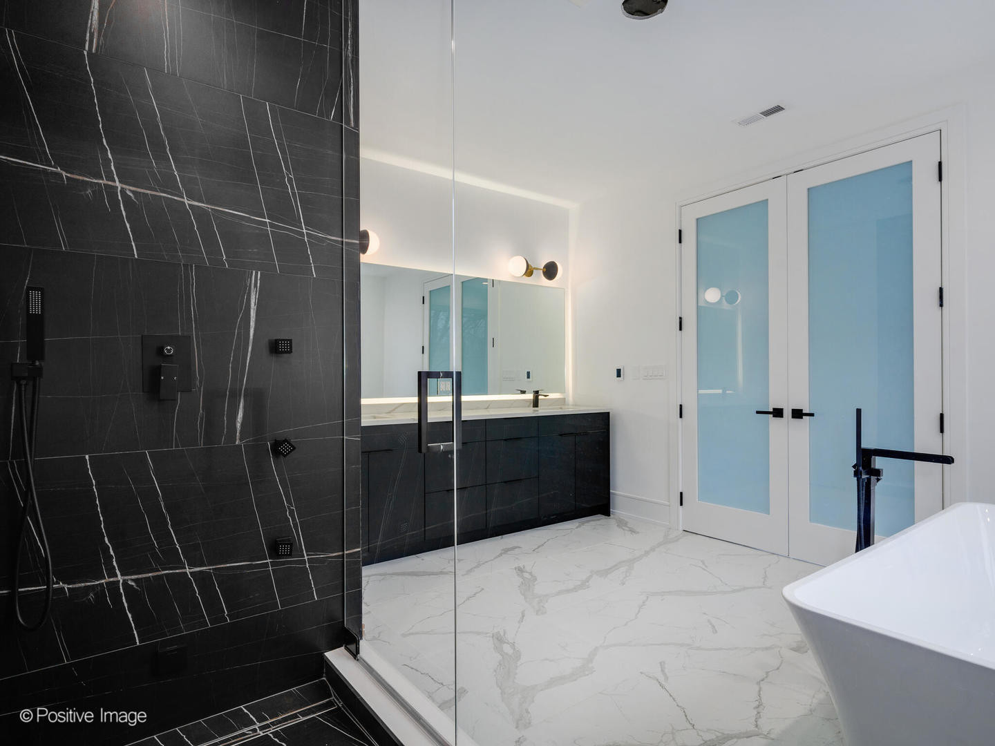 2518 W Palmer Street