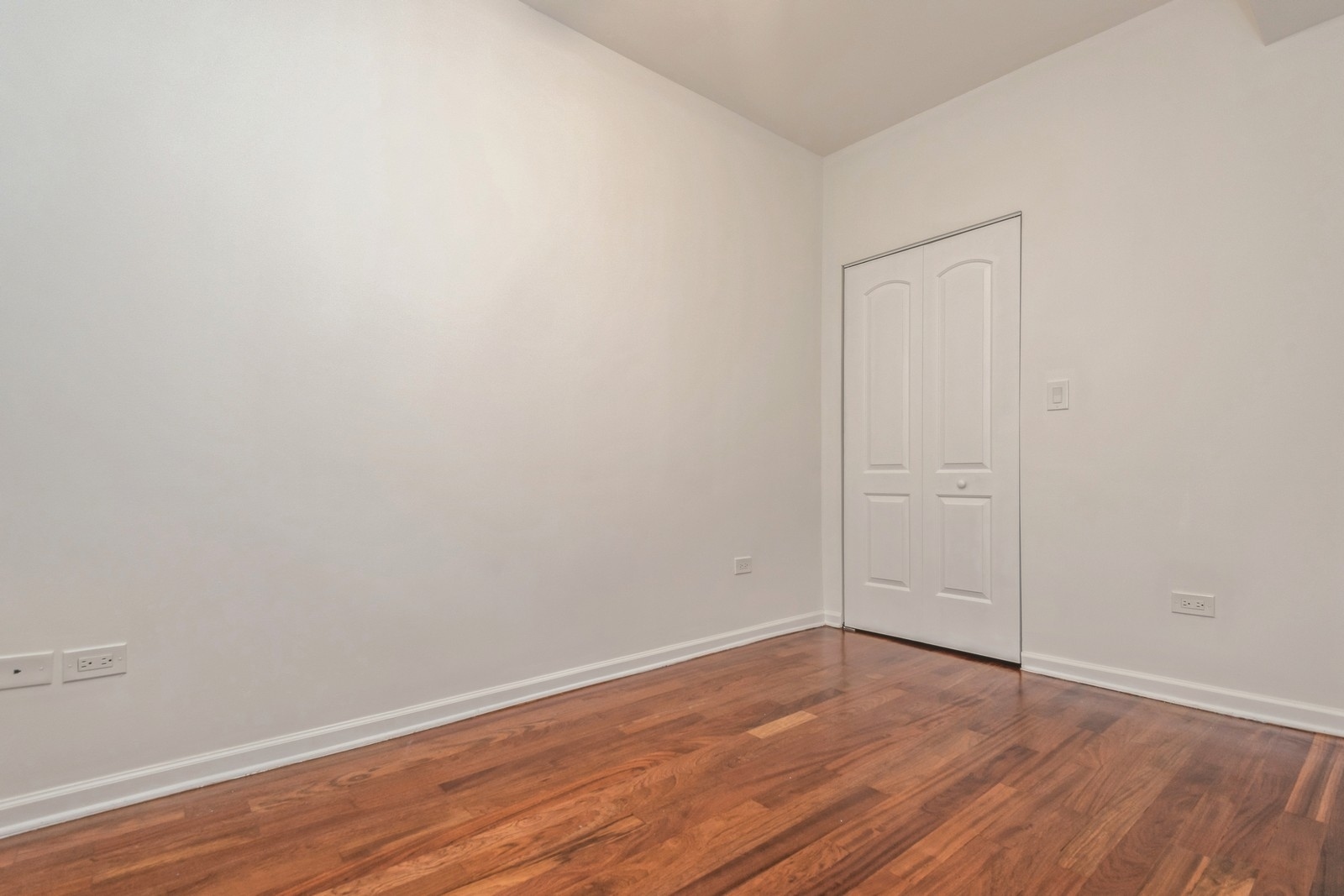 1366 W GREENLEAF Avenue Unit: 2N