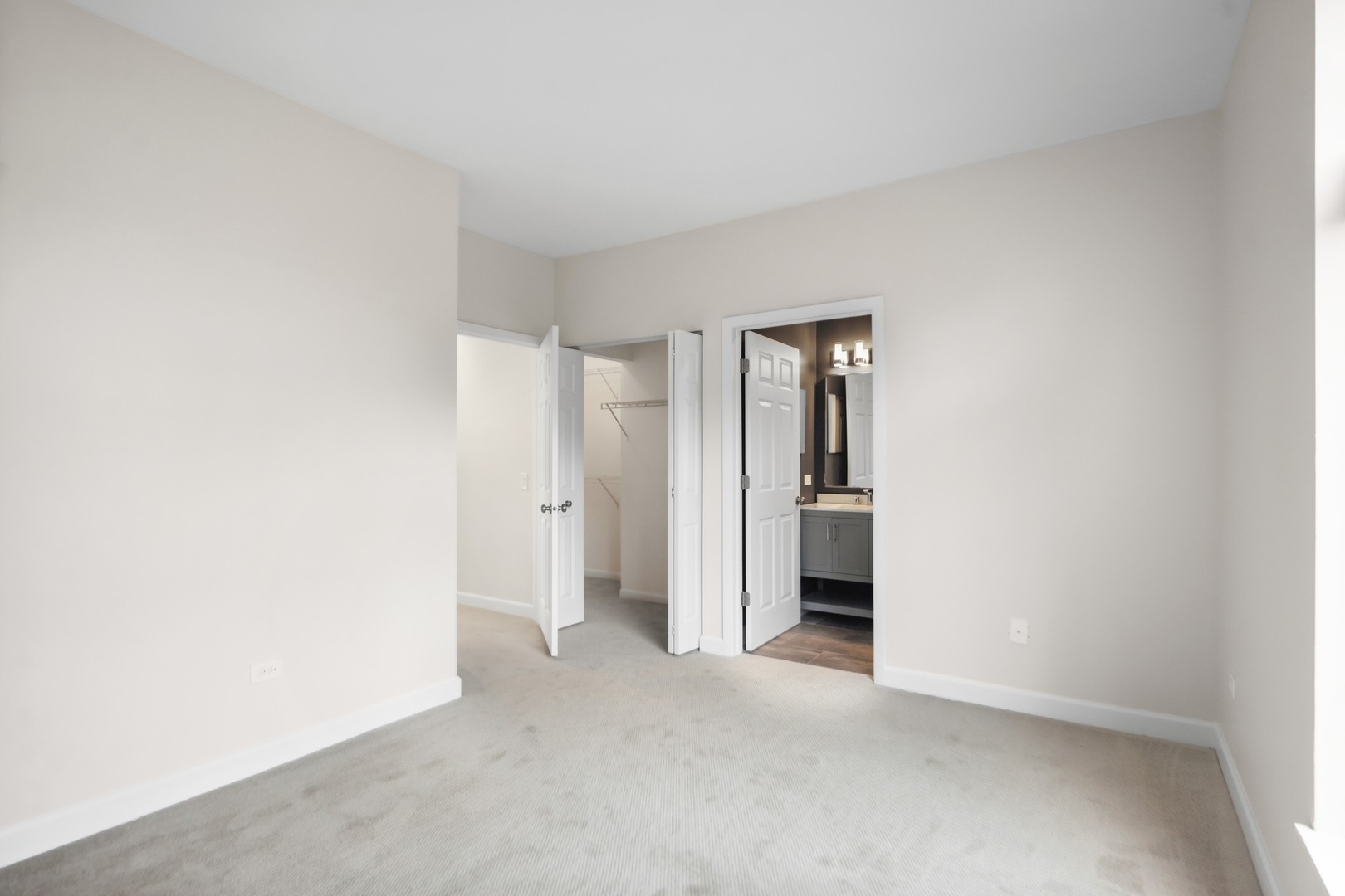 1014 E Wilson Avenue Unit: 1014