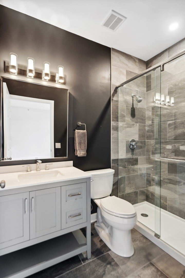 1014 E Wilson Avenue Unit: 1014