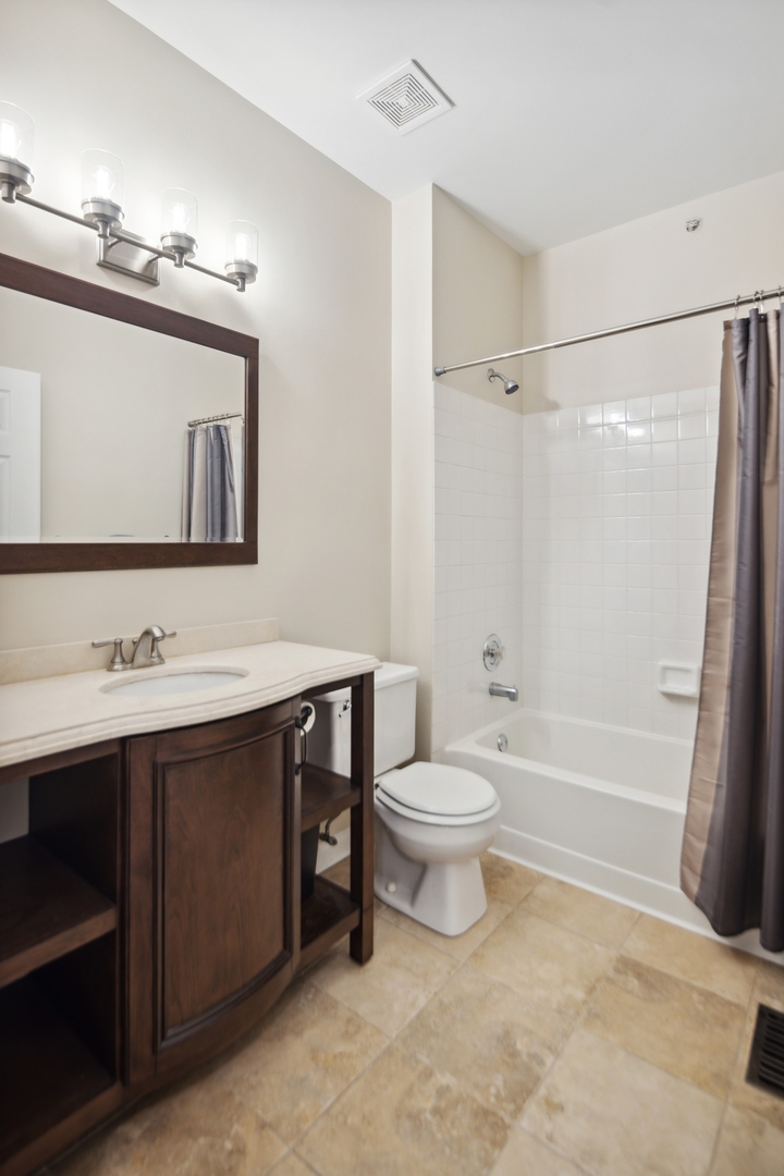 1014 E Wilson Avenue Unit: 1014