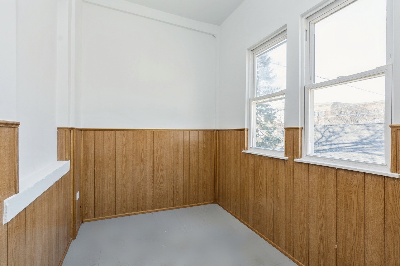 3904 N Whipple Avenue Unit: 1