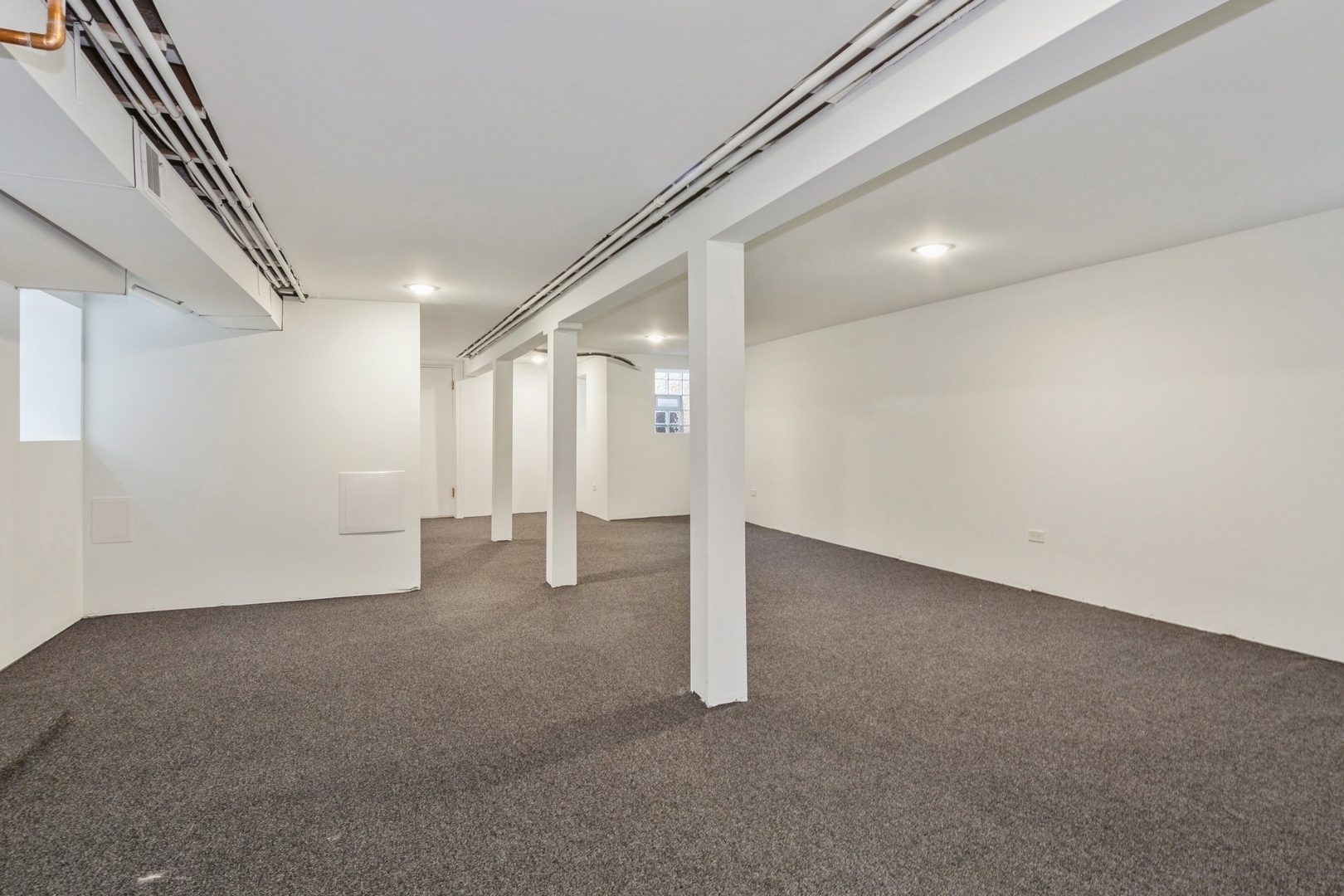 3904 N Whipple Avenue Unit: 1