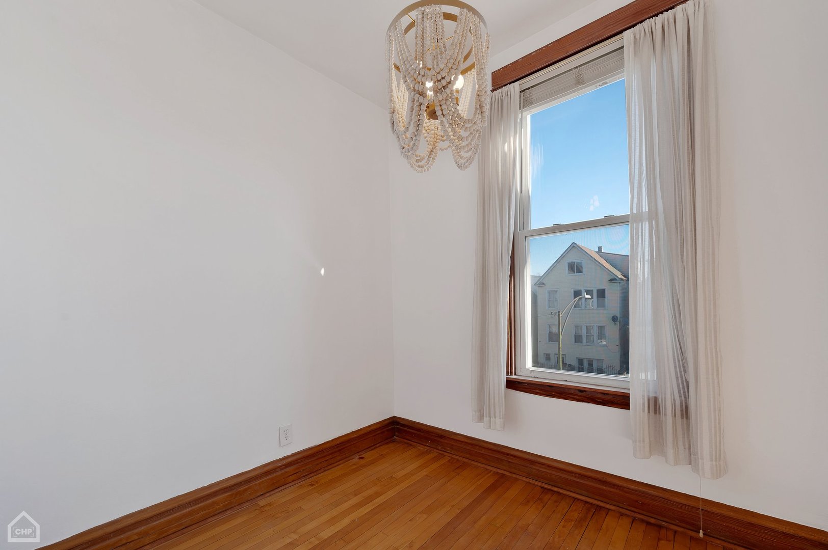 2824 N Avers Avenue Unit: 2