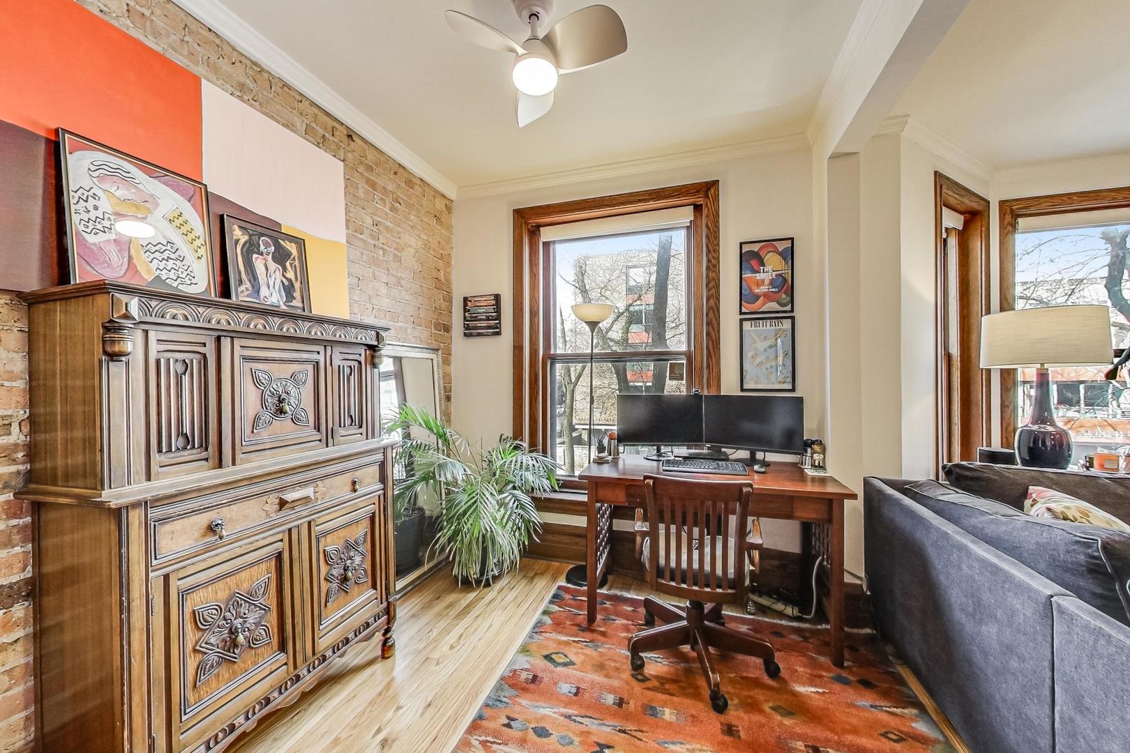 1705 N North Park Avenue Unit: 2