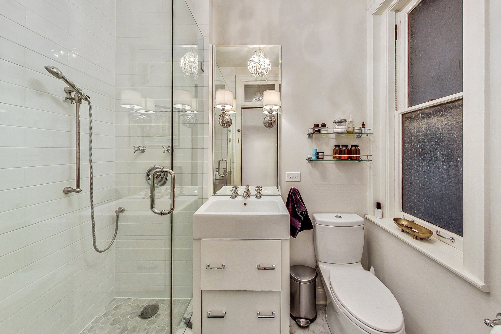 1705 N North Park Avenue Unit: 2