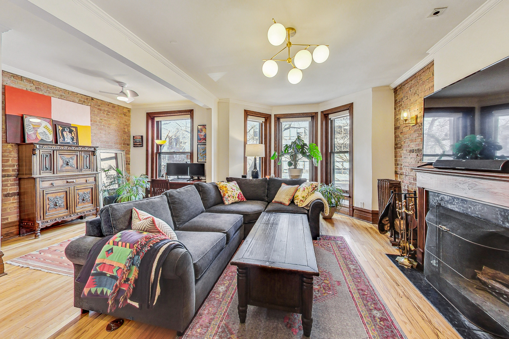 1705 N North Park Avenue Unit: 2