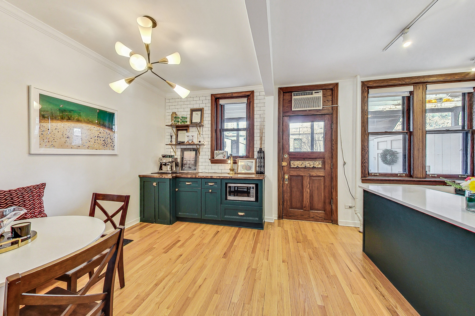 1705 N North Park Avenue Unit: 2