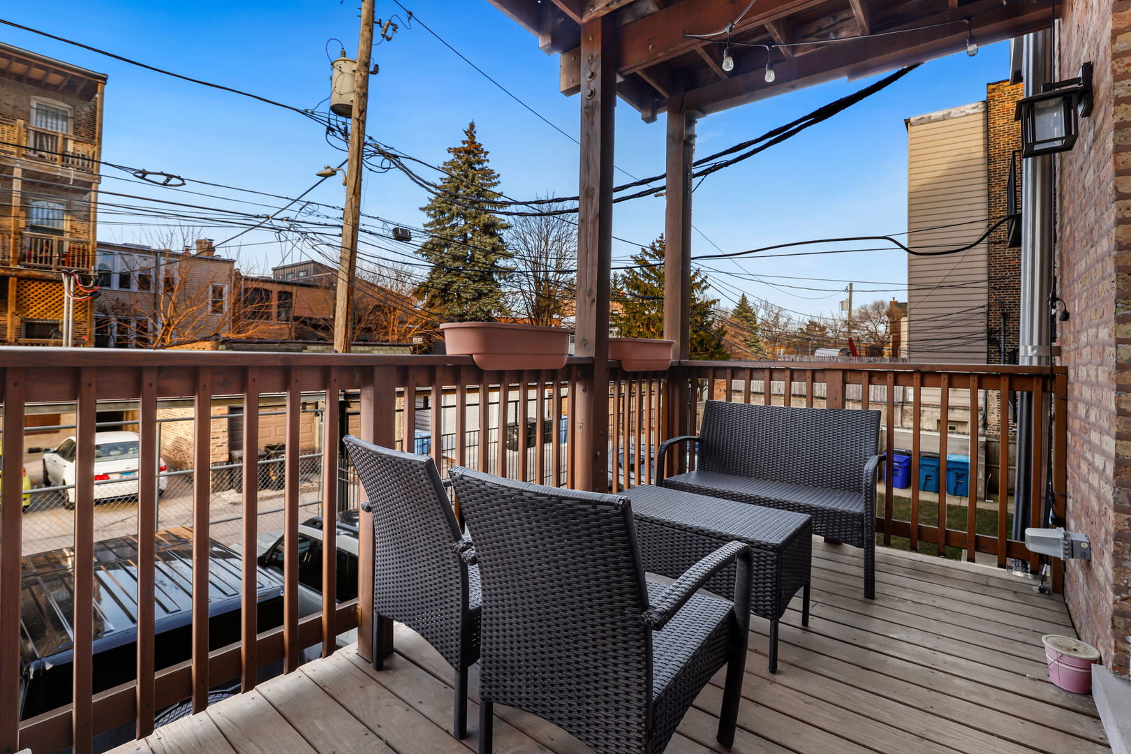 2330 W Huron Street Unit: 2E
