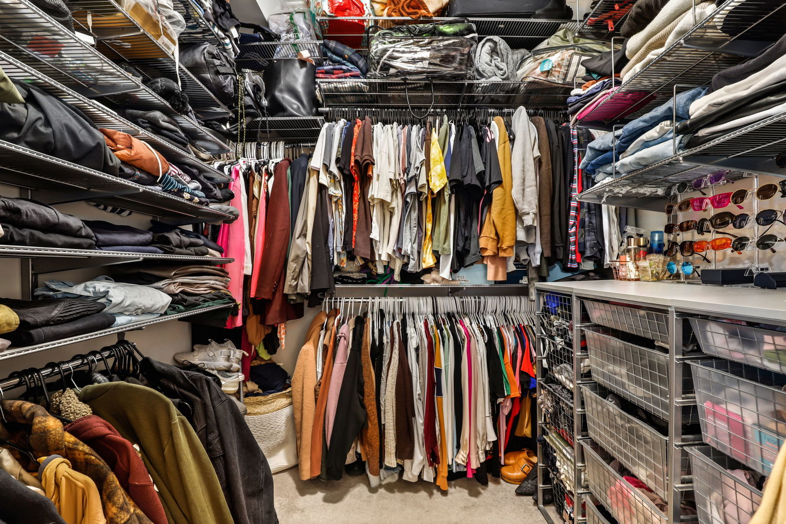 2330 W Huron Street Unit: 2E