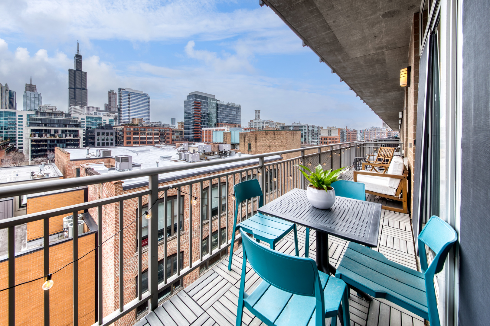 111 S Morgan Street Unit: 724