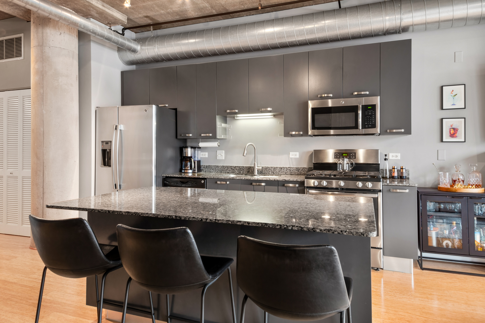 111 S Morgan Street Unit: 724