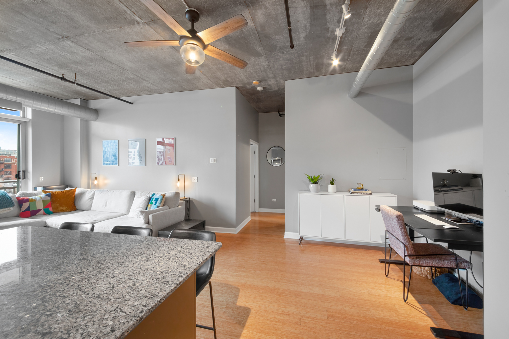 111 S Morgan Street Unit: 724