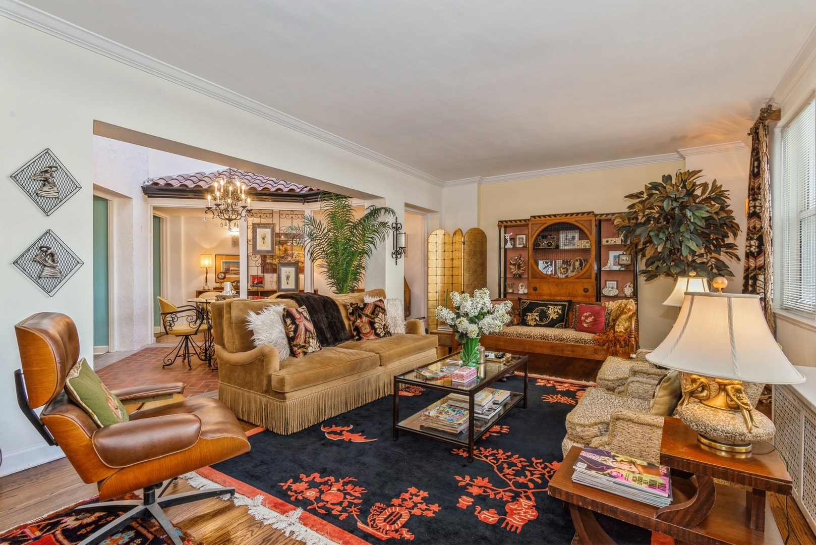 5555 N SHERIDAN Road Unit: 139