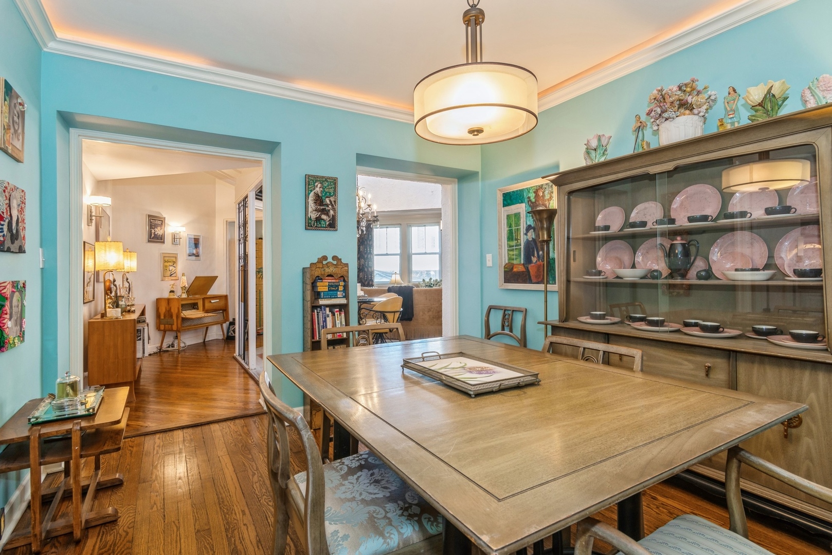 5555 N SHERIDAN Road Unit: 139