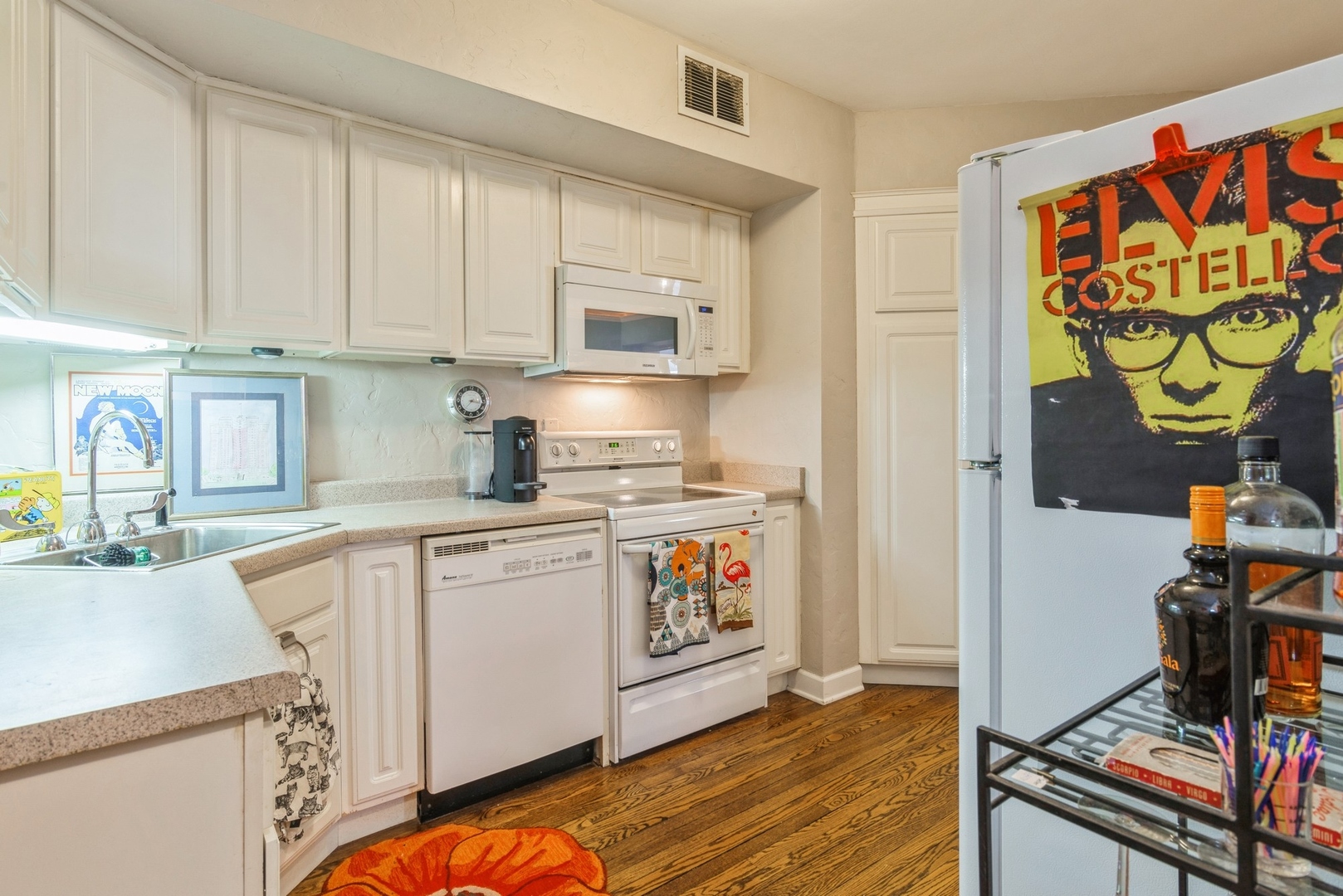 5555 N SHERIDAN Road Unit: 139