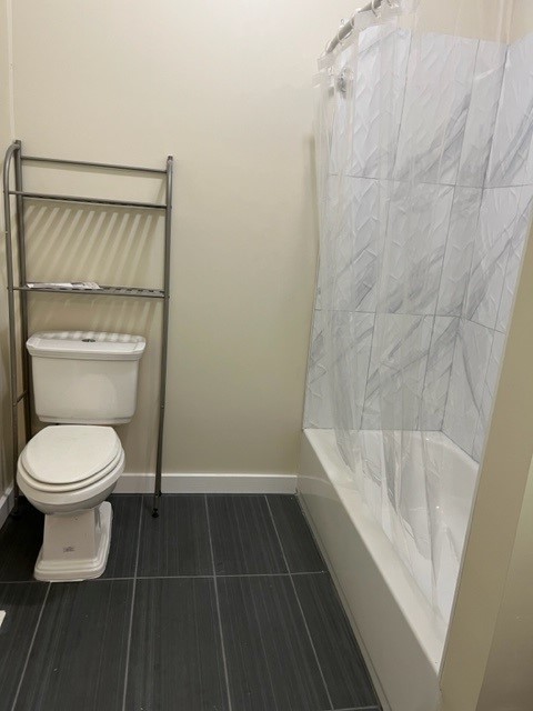 1124 N Winchester Avenue Unit: 1