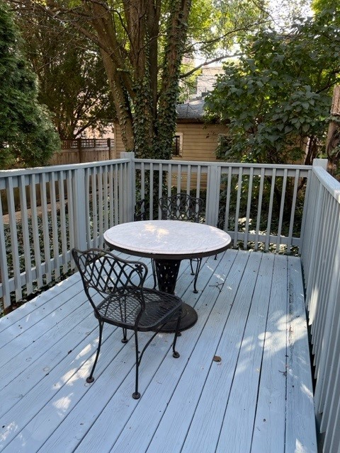 1124 N Winchester Avenue Unit: 1