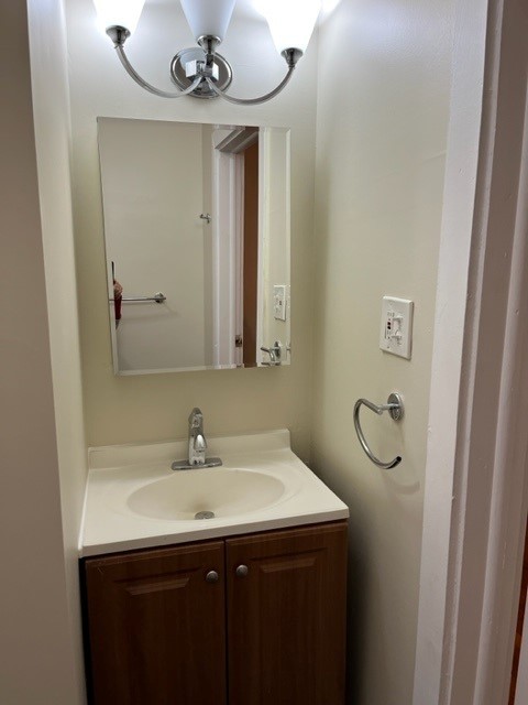 1124 N Winchester Avenue Unit: 1