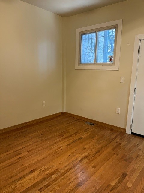 1124 N Winchester Avenue Unit: 1