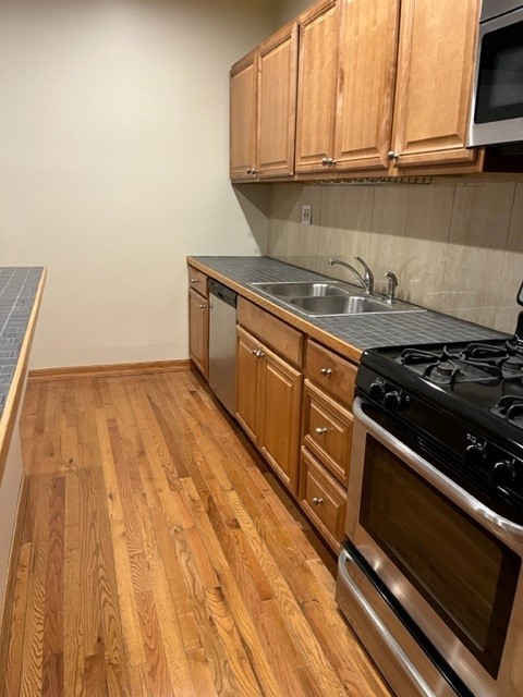 1124 N Winchester Avenue Unit: 1