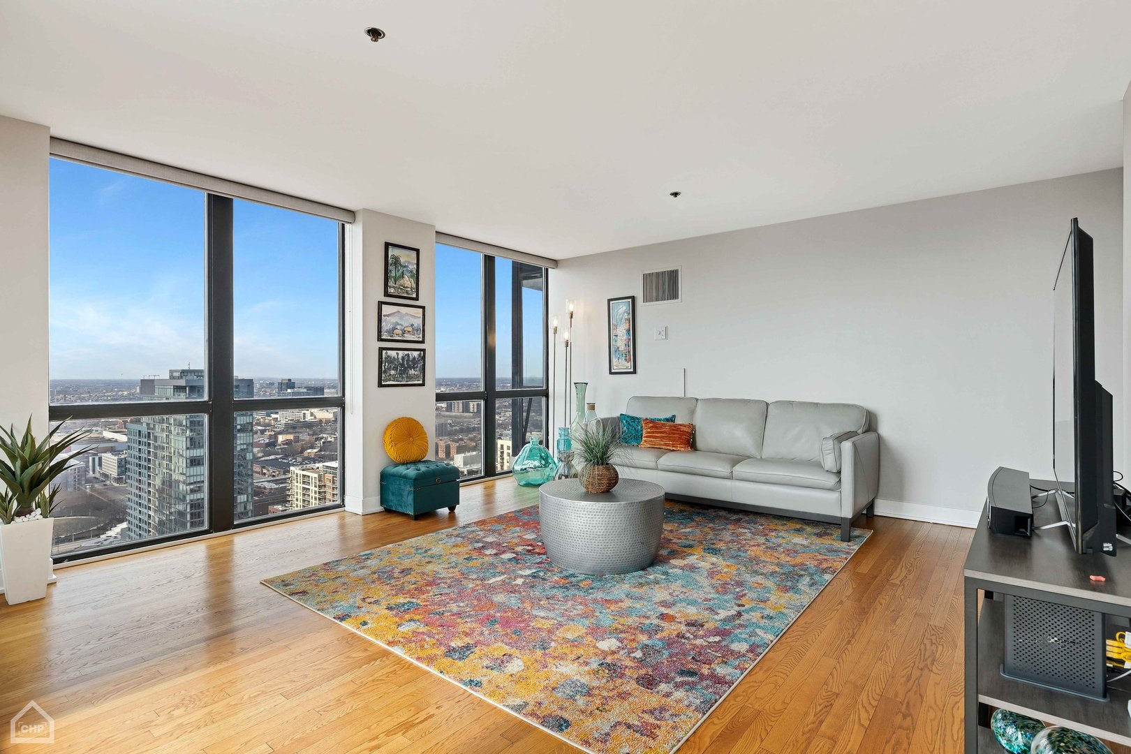 1122 N Clark Street Unit: 3901
