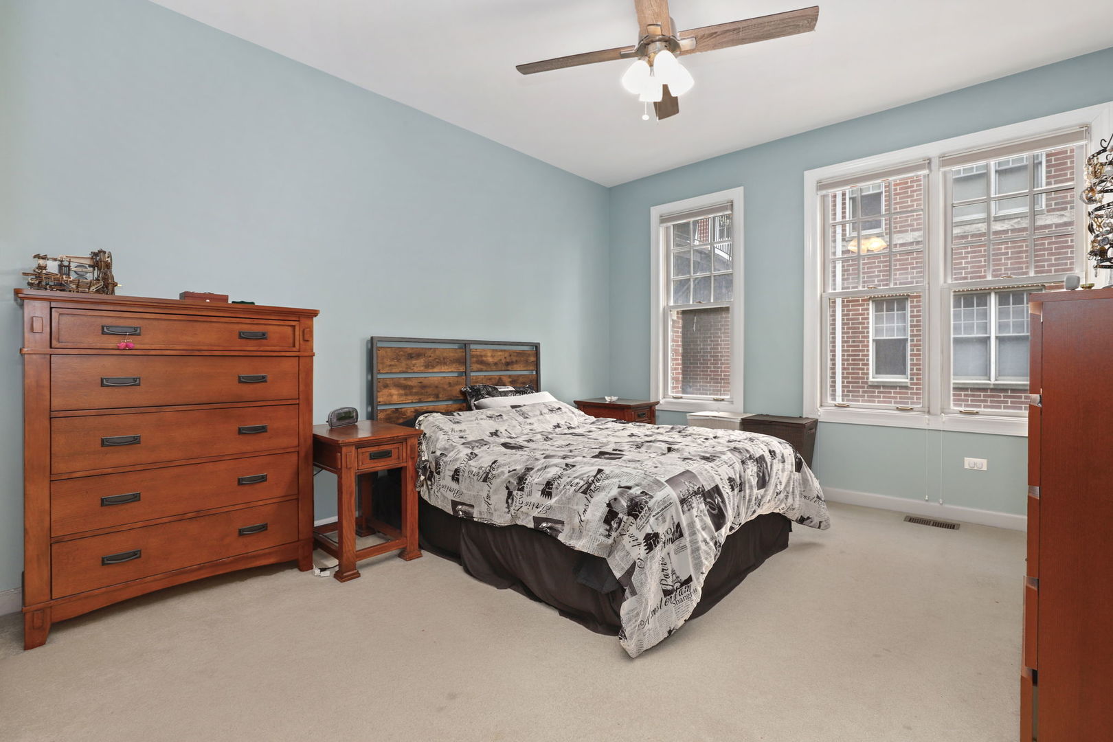 3957 N Hermitage Avenue Unit: 1