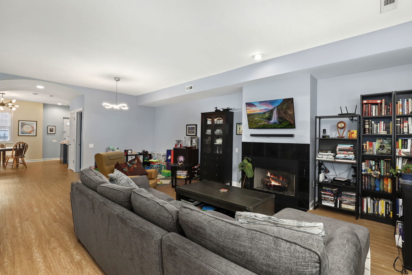 3957 N Hermitage Avenue Unit: 1