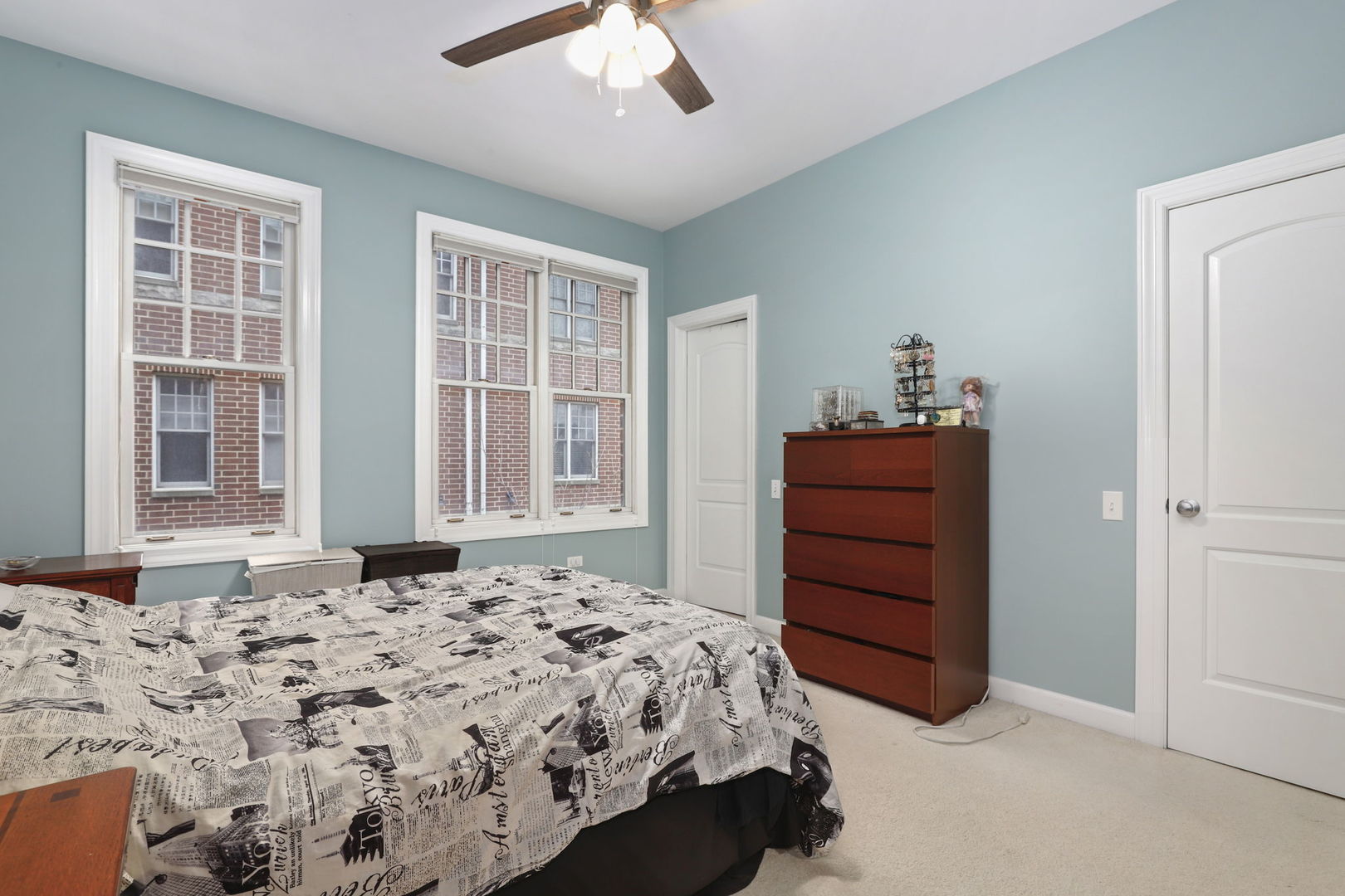 3957 N Hermitage Avenue Unit: 1