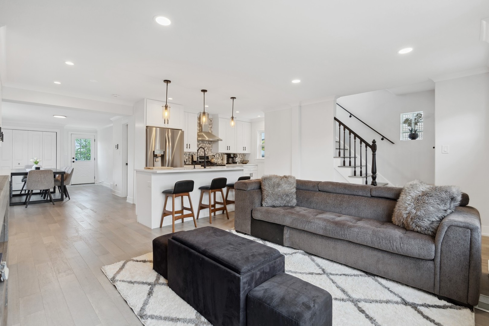 7812 W Altgeld Street