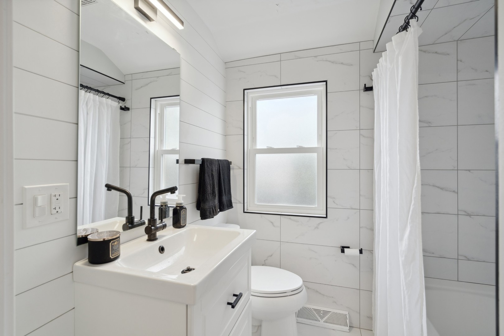 7812 W Altgeld Street