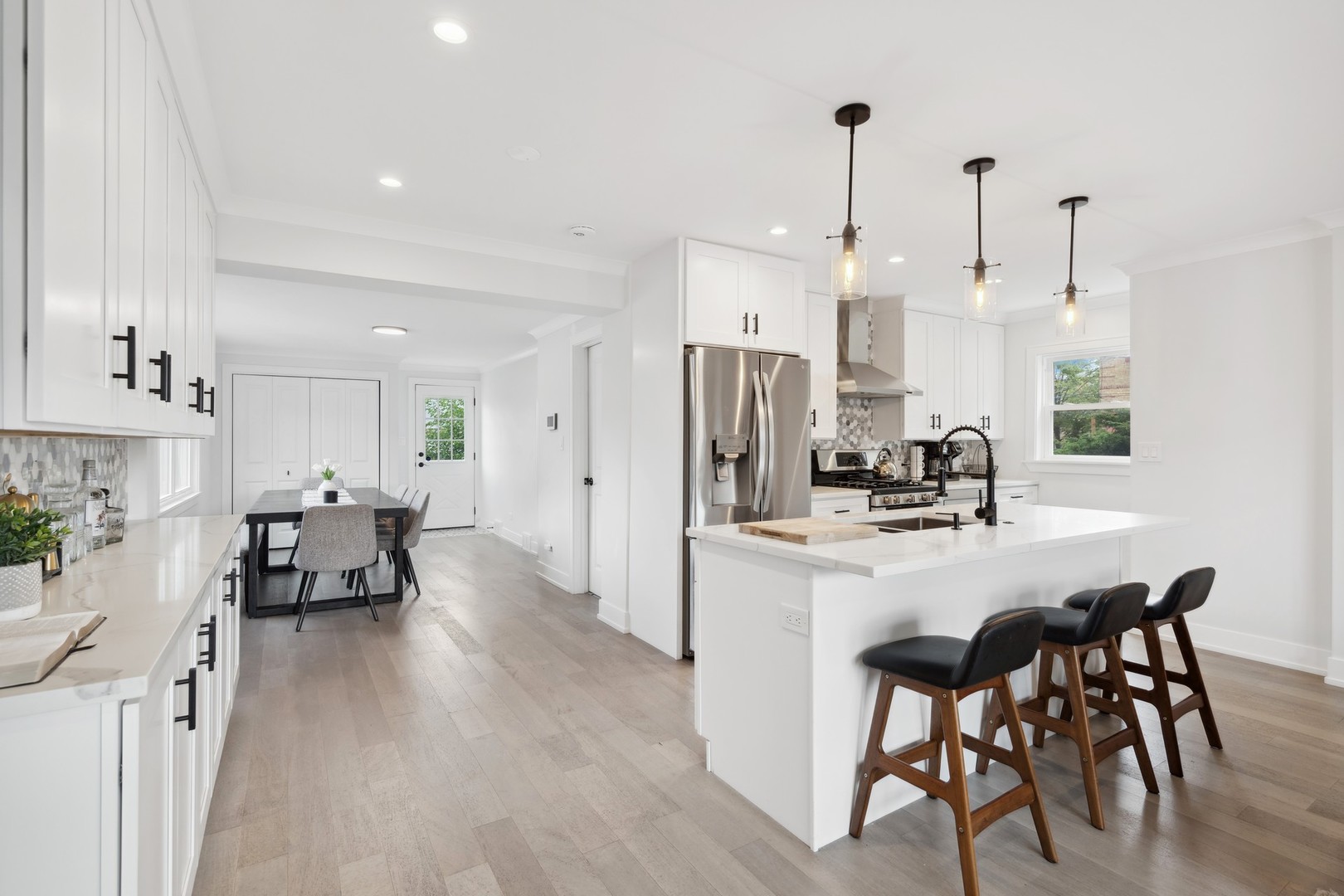 7812 W Altgeld Street