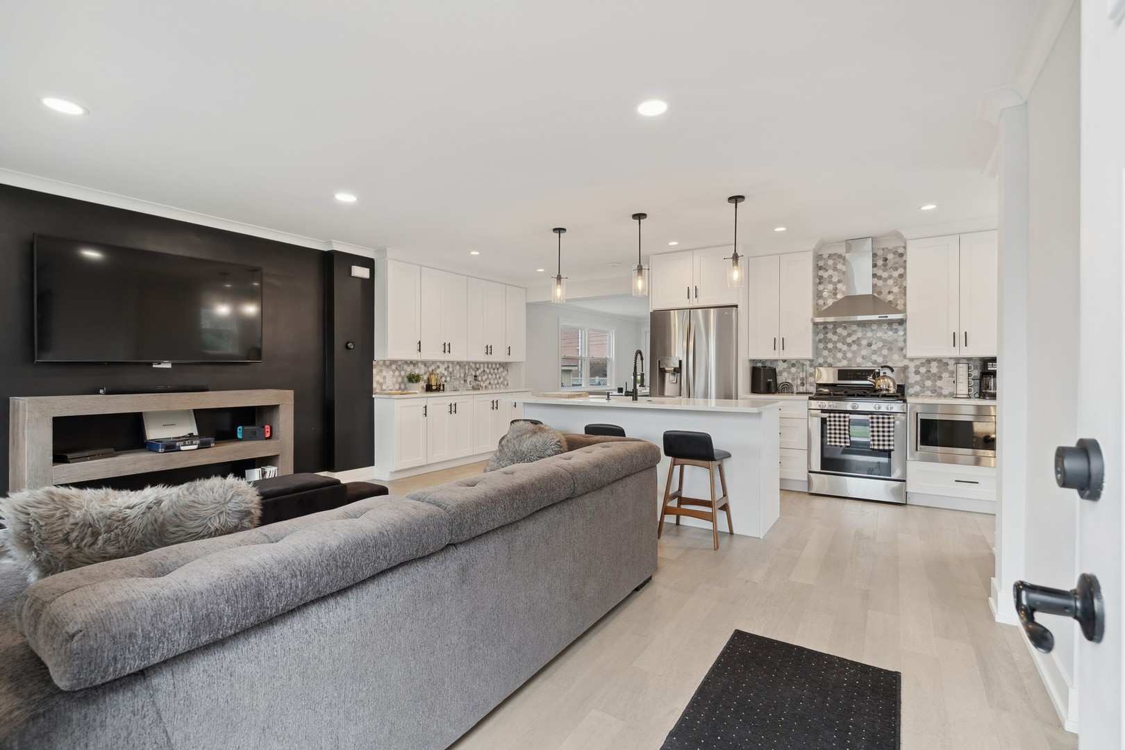 7812 W Altgeld Street