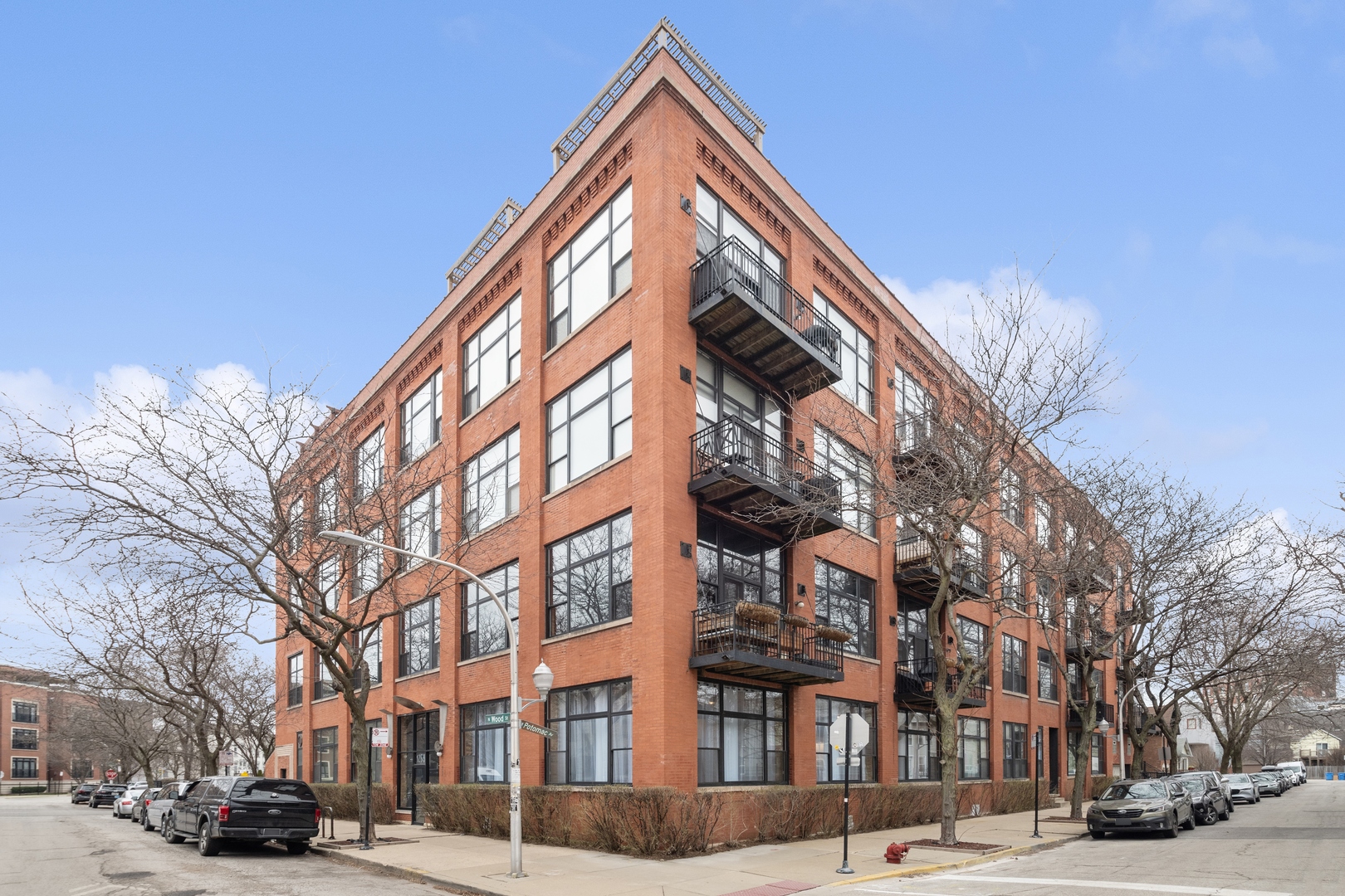1259 N Wood Street Unit: 104