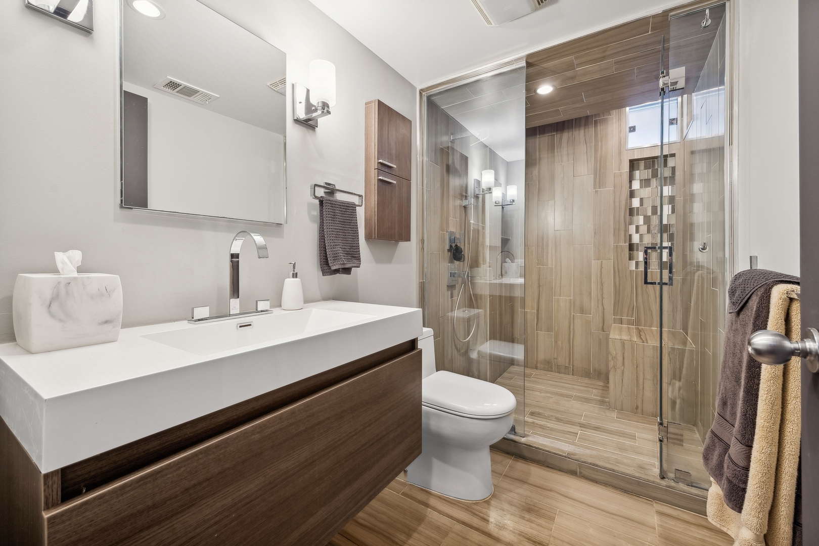 1259 N Wood Street Unit: 104