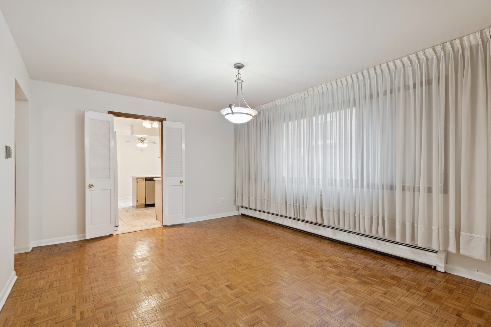 8021 KNOX Avenue Unit: 1