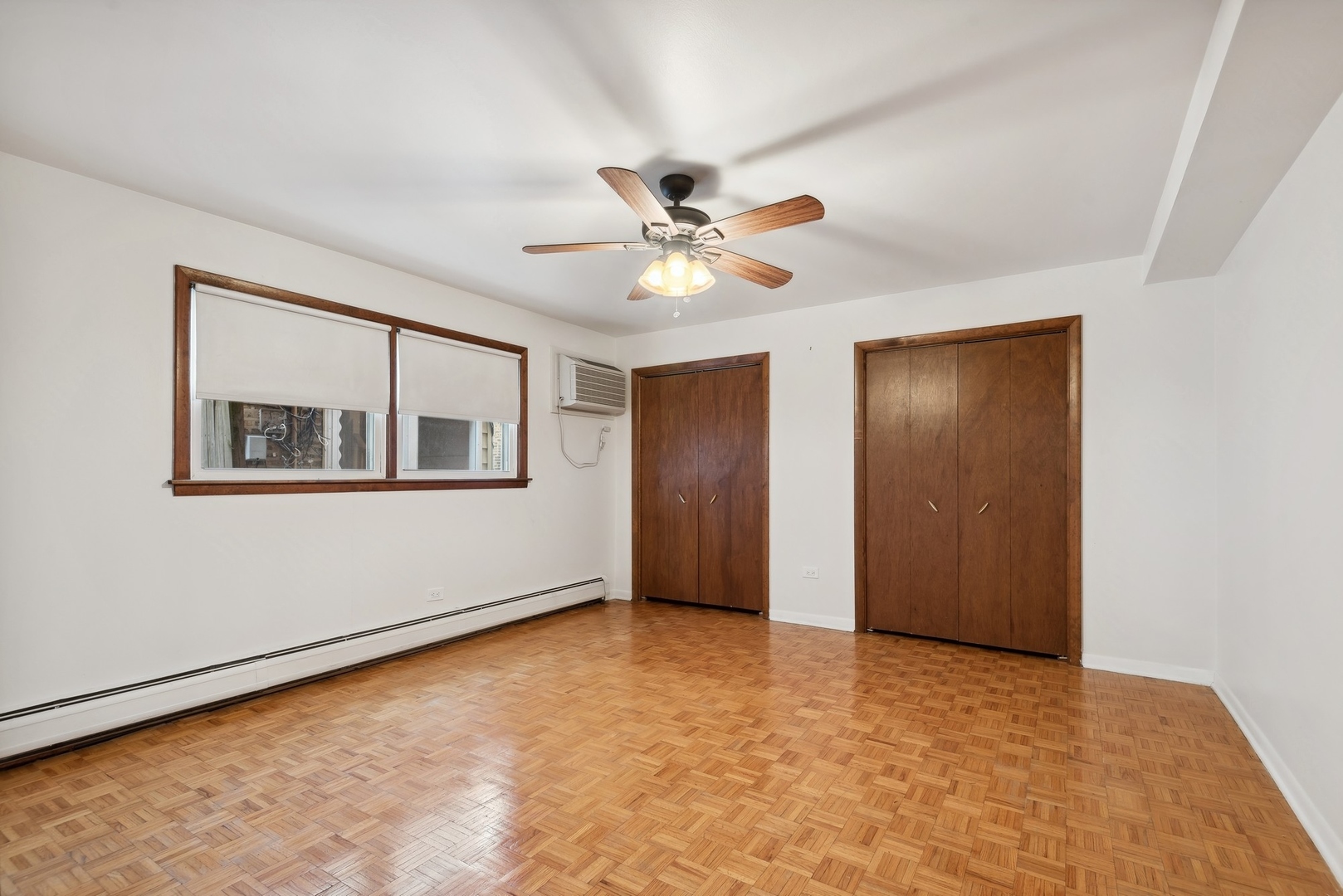 8021 KNOX Avenue Unit: 1