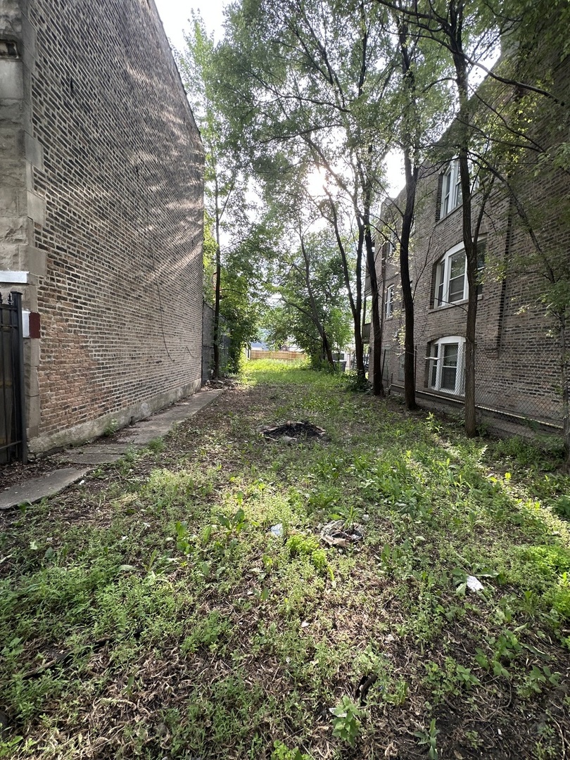 928 - 930 N LAWNDALE Avenue