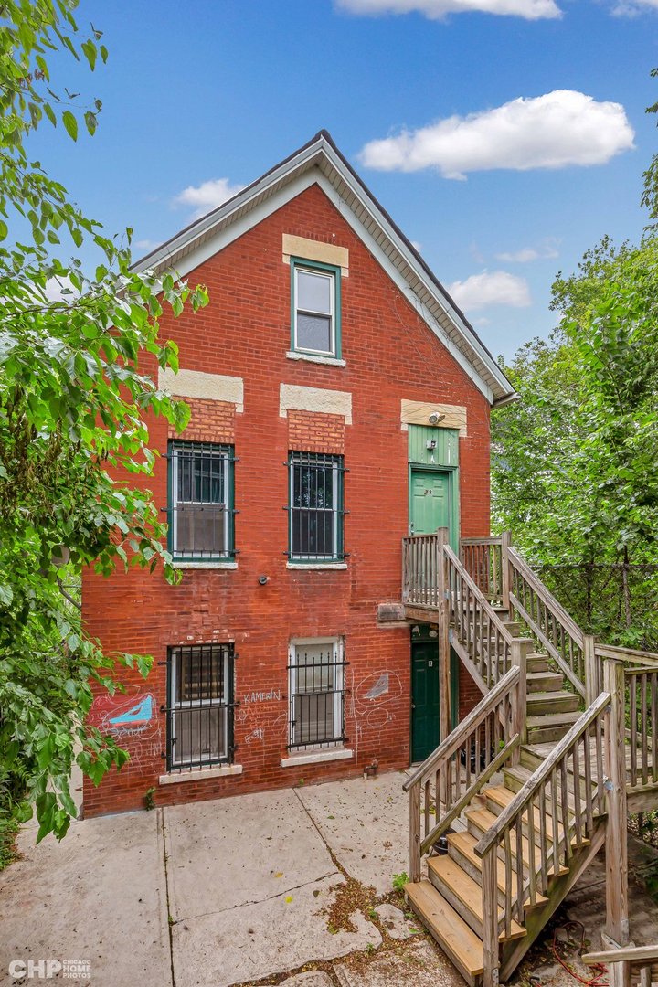 928 - 930 N LAWNDALE Avenue