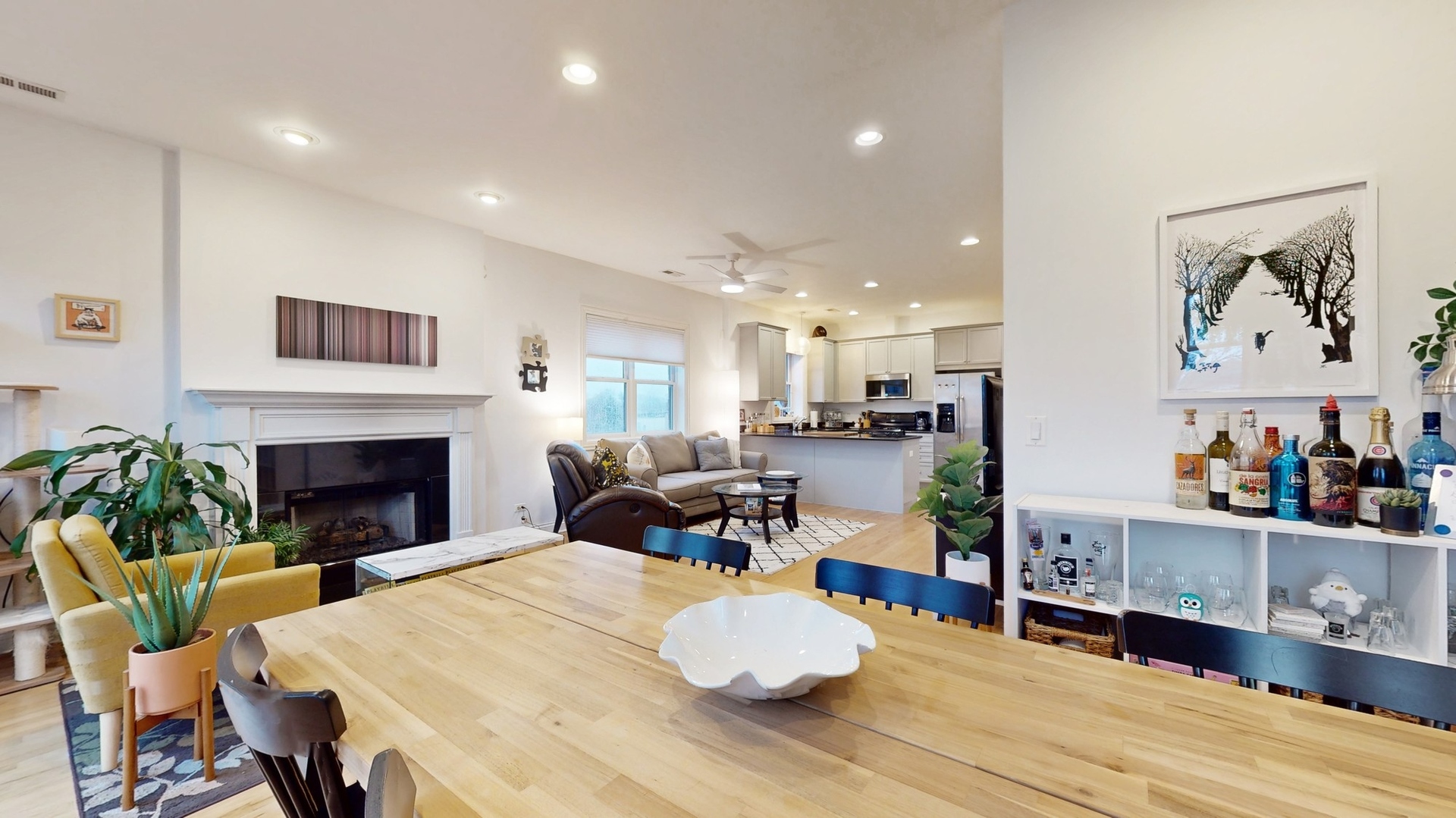 5605 N Miltimore Avenue Unit: 3N