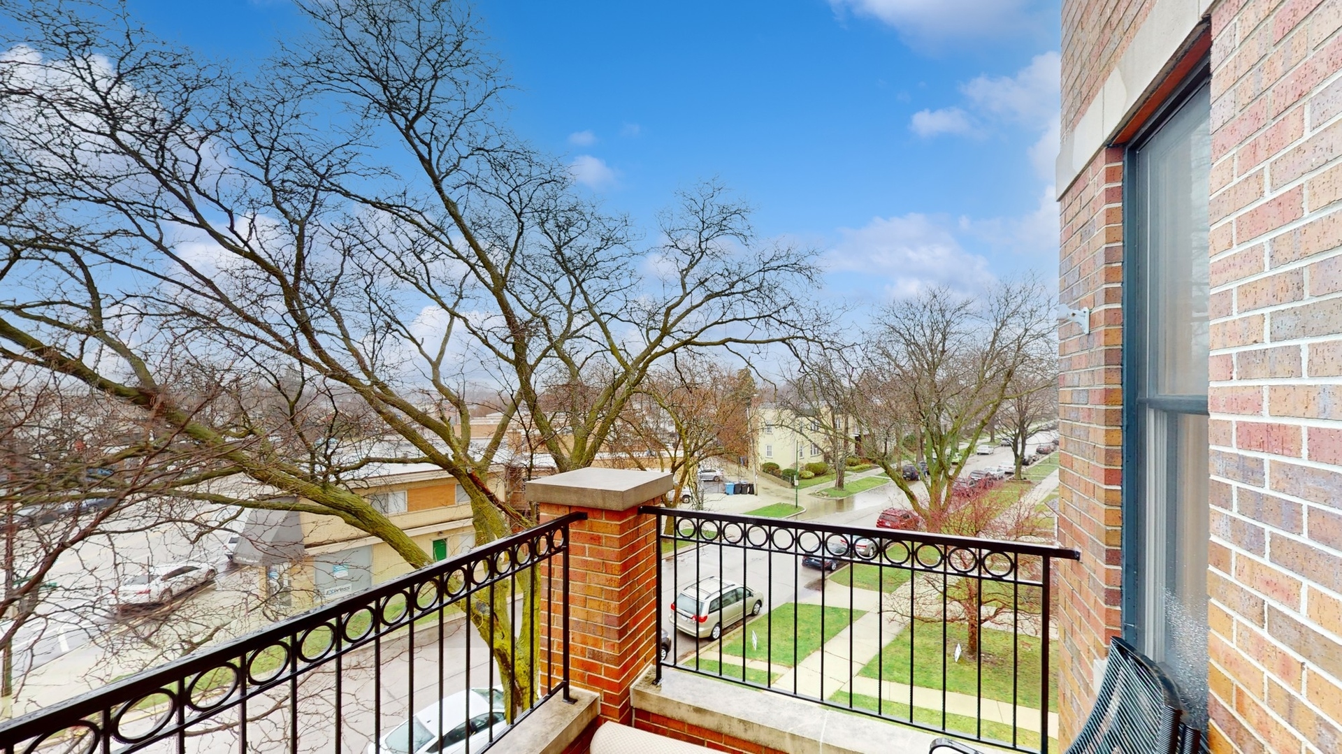 5605 N Miltimore Avenue Unit: 3N