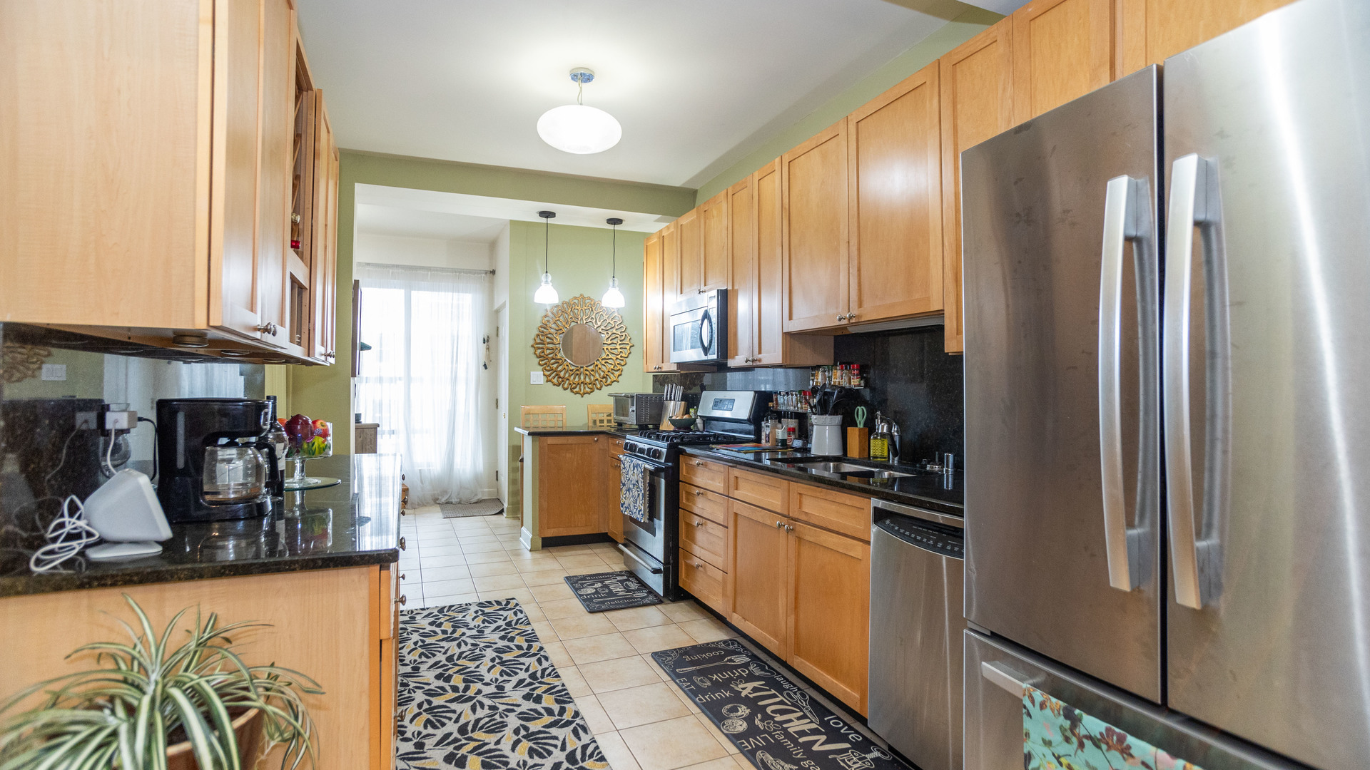 5639 N Kenmore Avenue Unit: 2