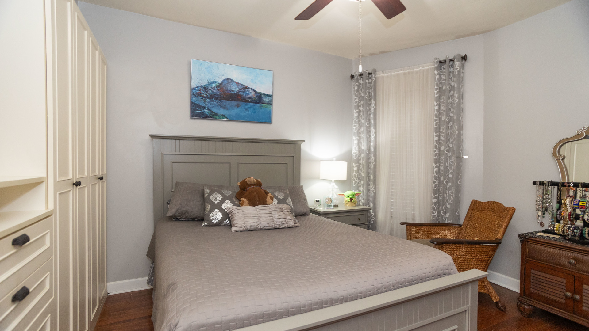 5639 N Kenmore Avenue Unit: 2