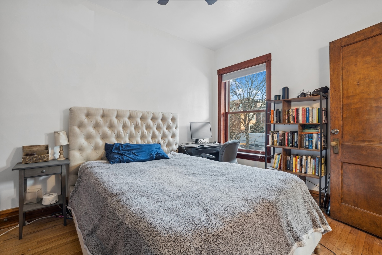 1010 N Oakley Boulevard