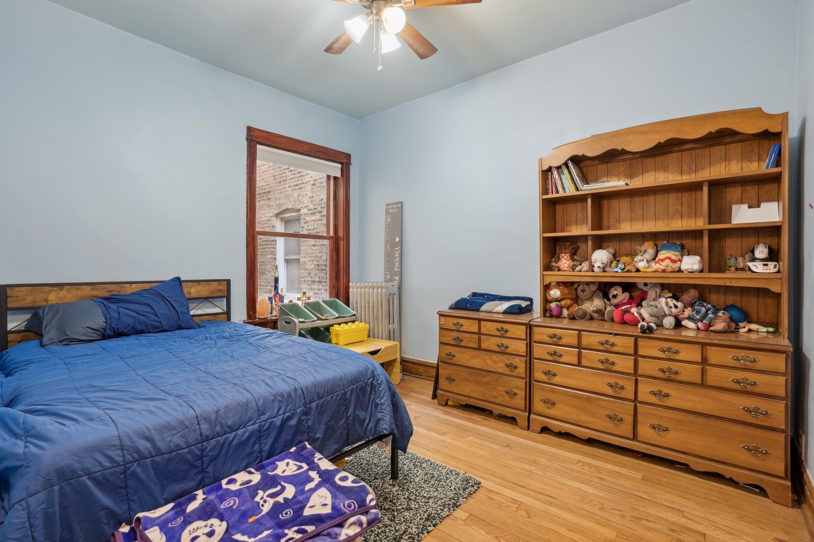 1010 N Oakley Boulevard