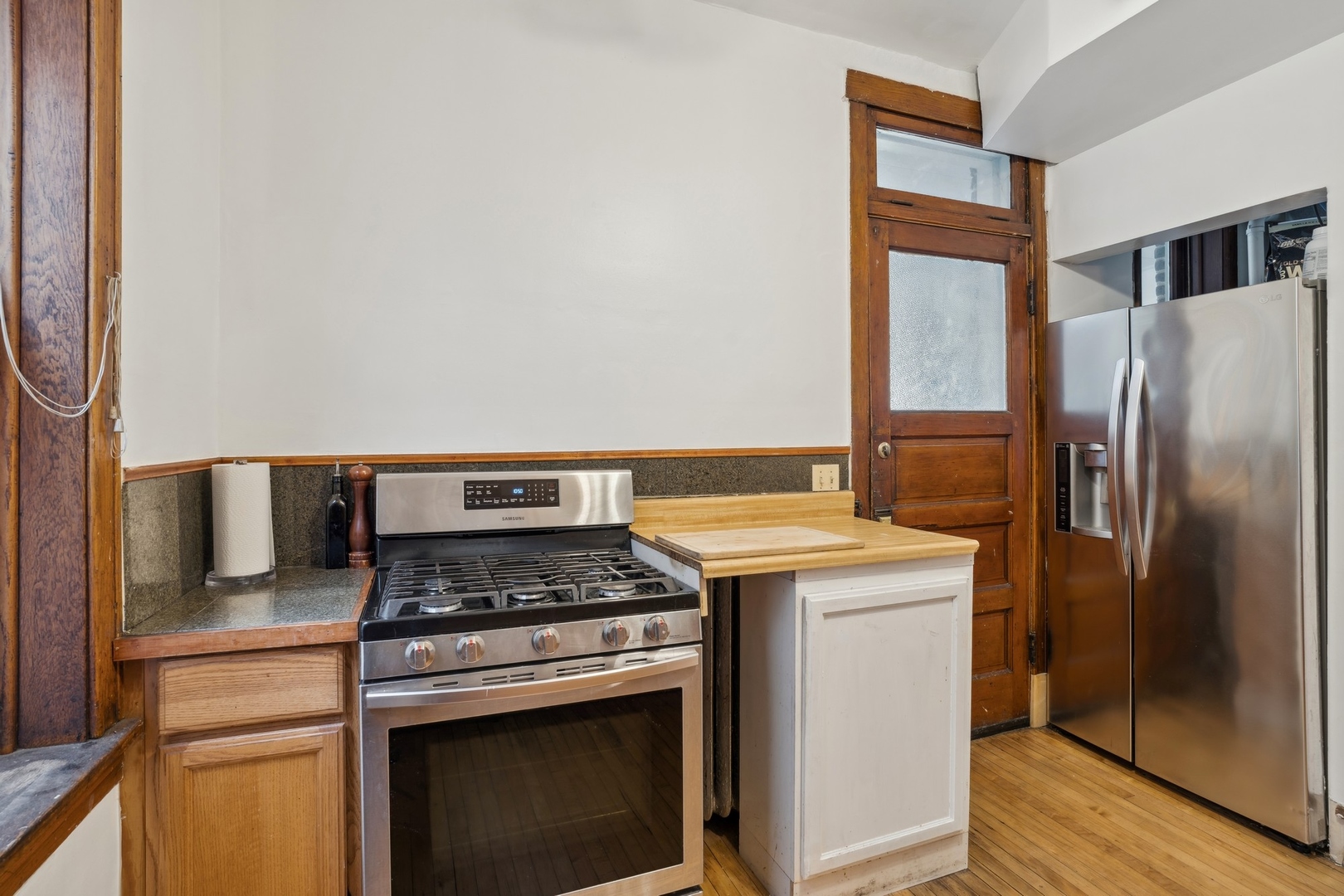 1010 N Oakley Boulevard