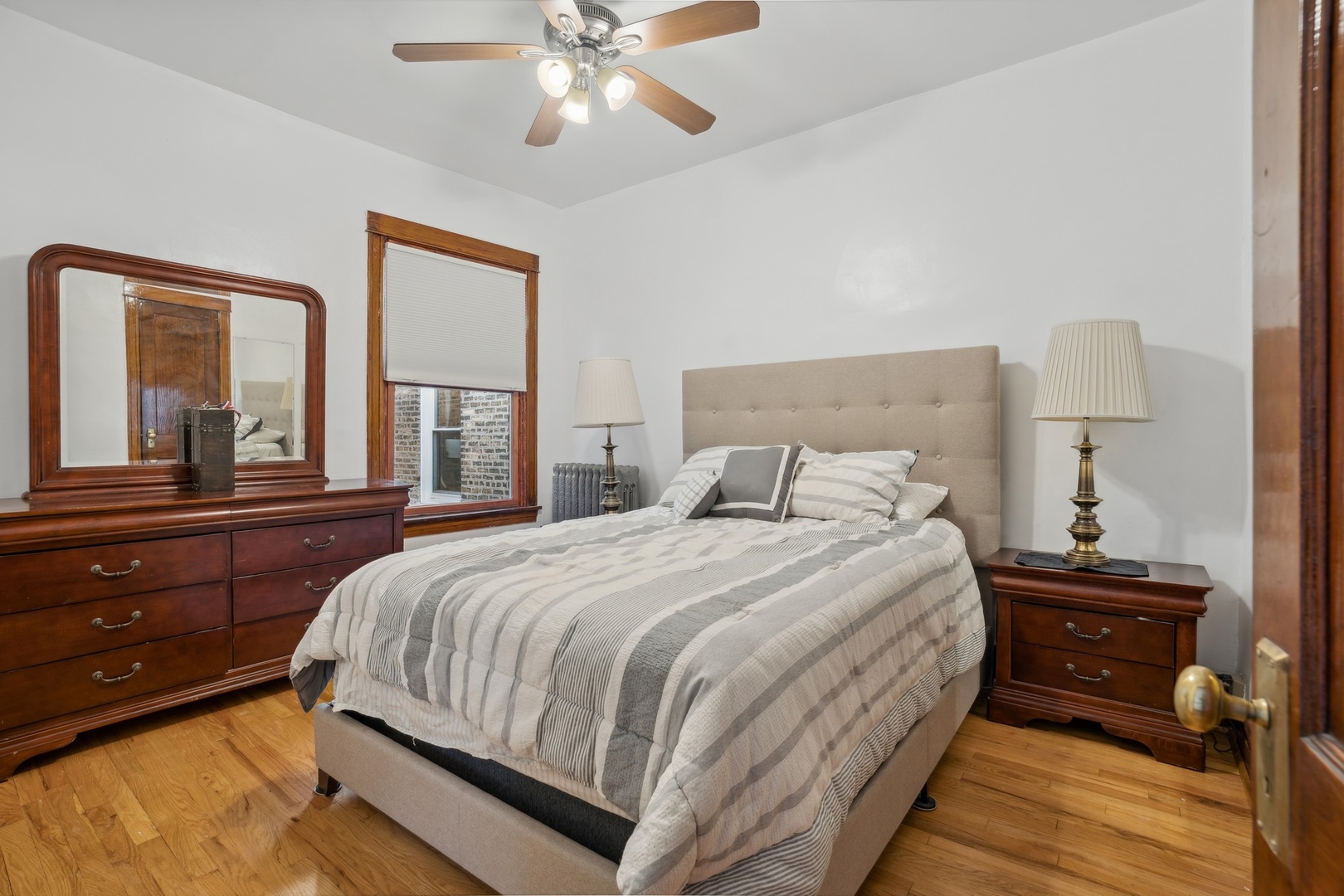 1010 N Oakley Boulevard