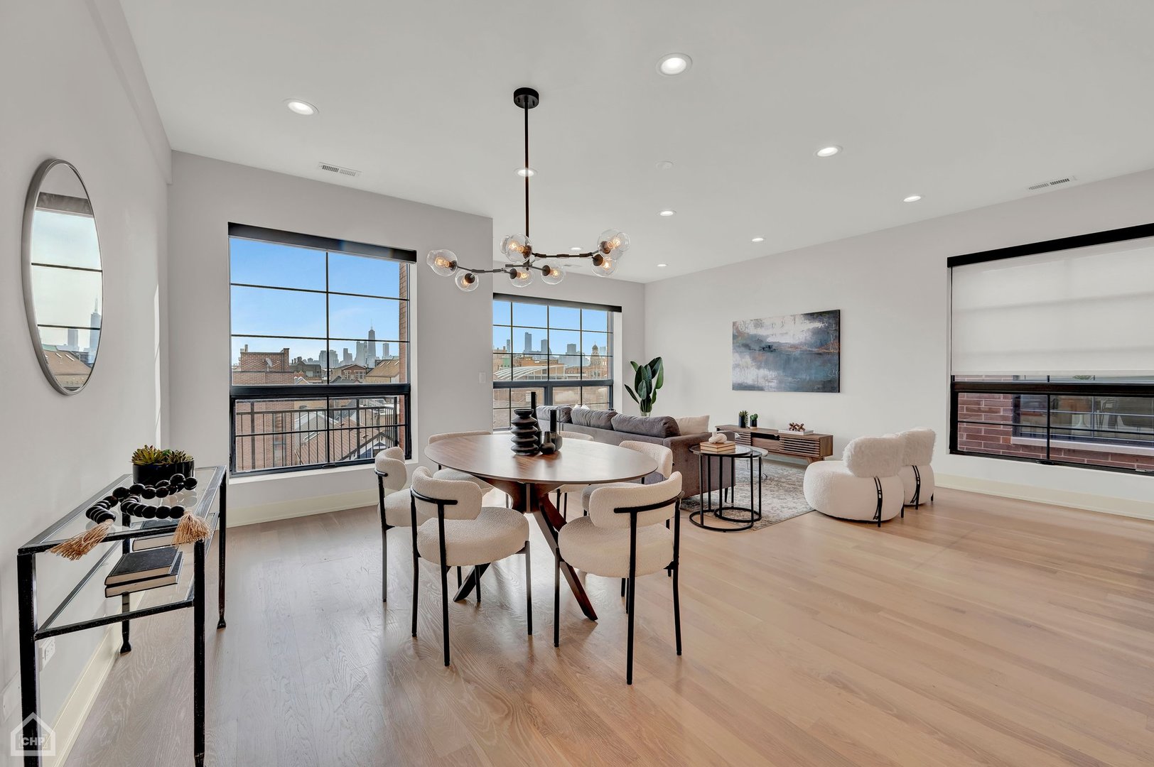 1232 N Bosworth Avenue Unit: 401