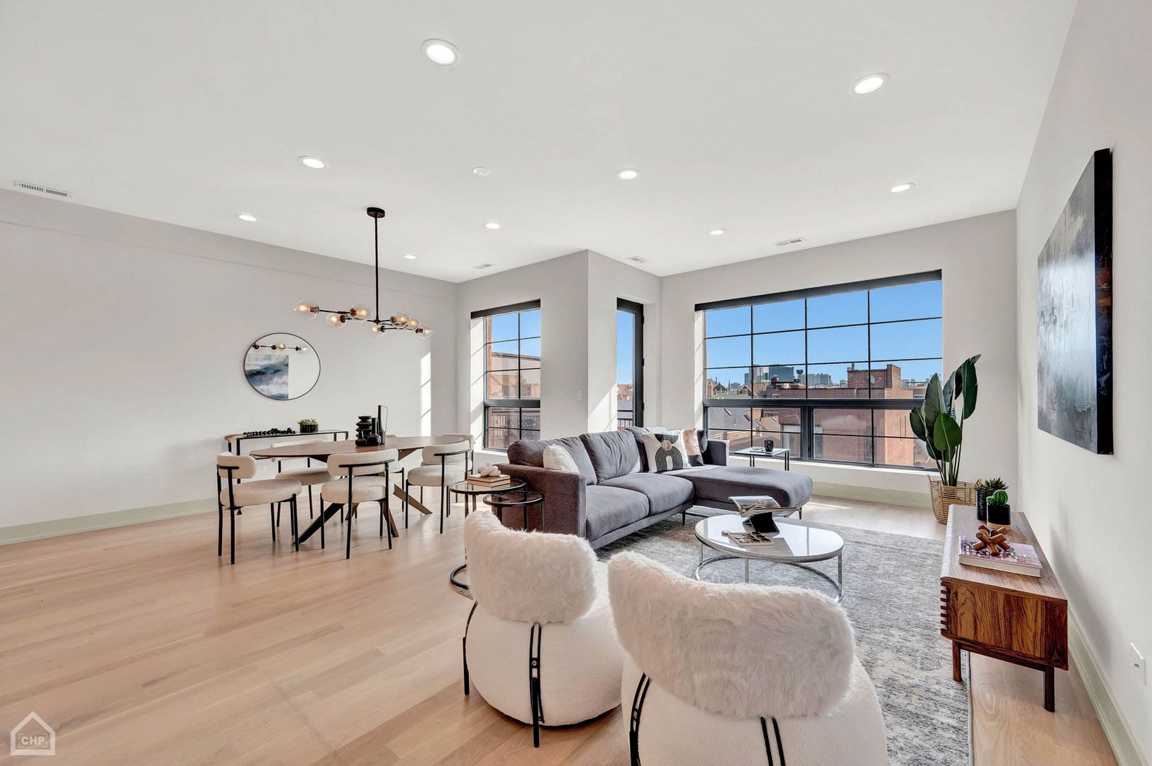 1232 N Bosworth Avenue Unit: 401